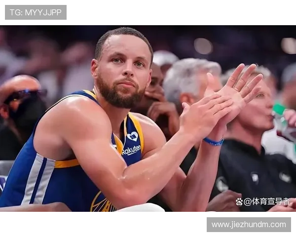 库里晃飞对手里夫斯后撤步三分绝杀续命精彩瞬间回顾